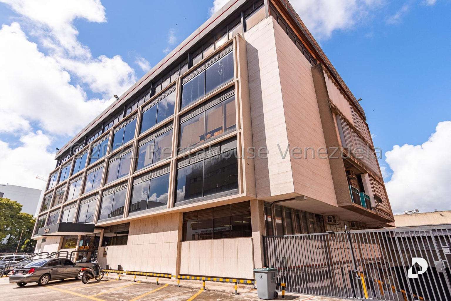 Edificio en Los Ruices, Caracas – 1