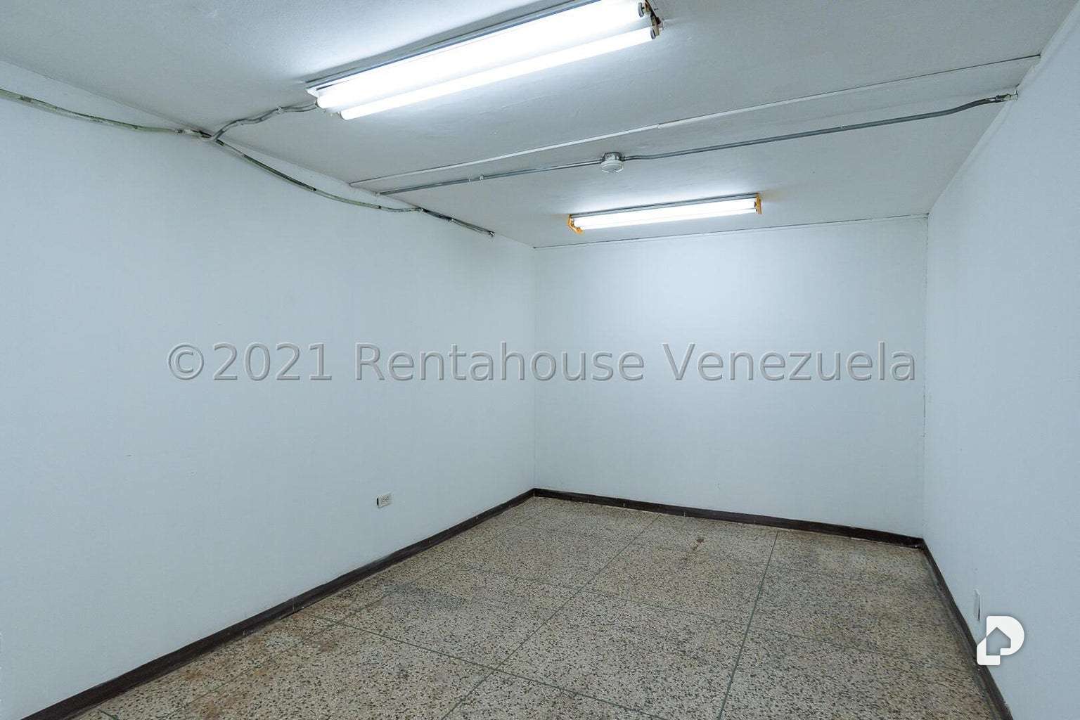 Edificio en Los Ruices, Caracas – 25