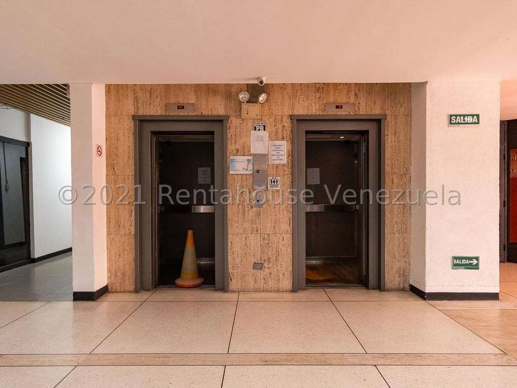 Edificio en Los Ruices, Caracas