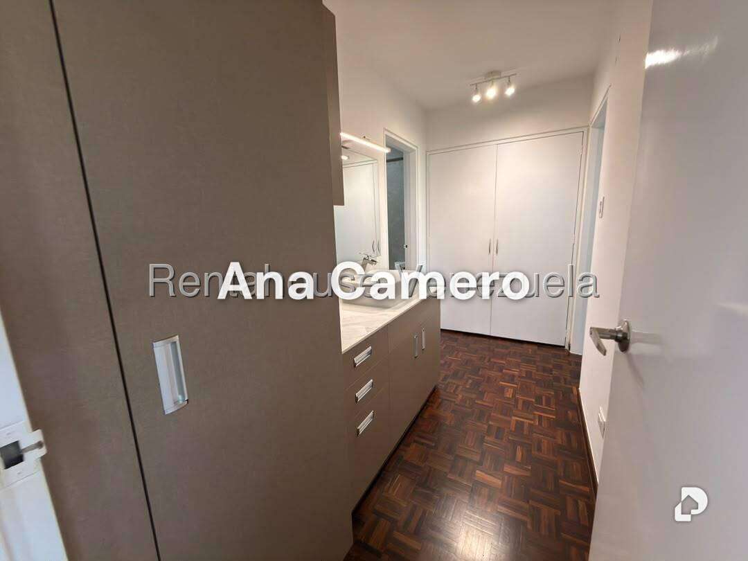 Apartamento en San Román, Caracas – 21
