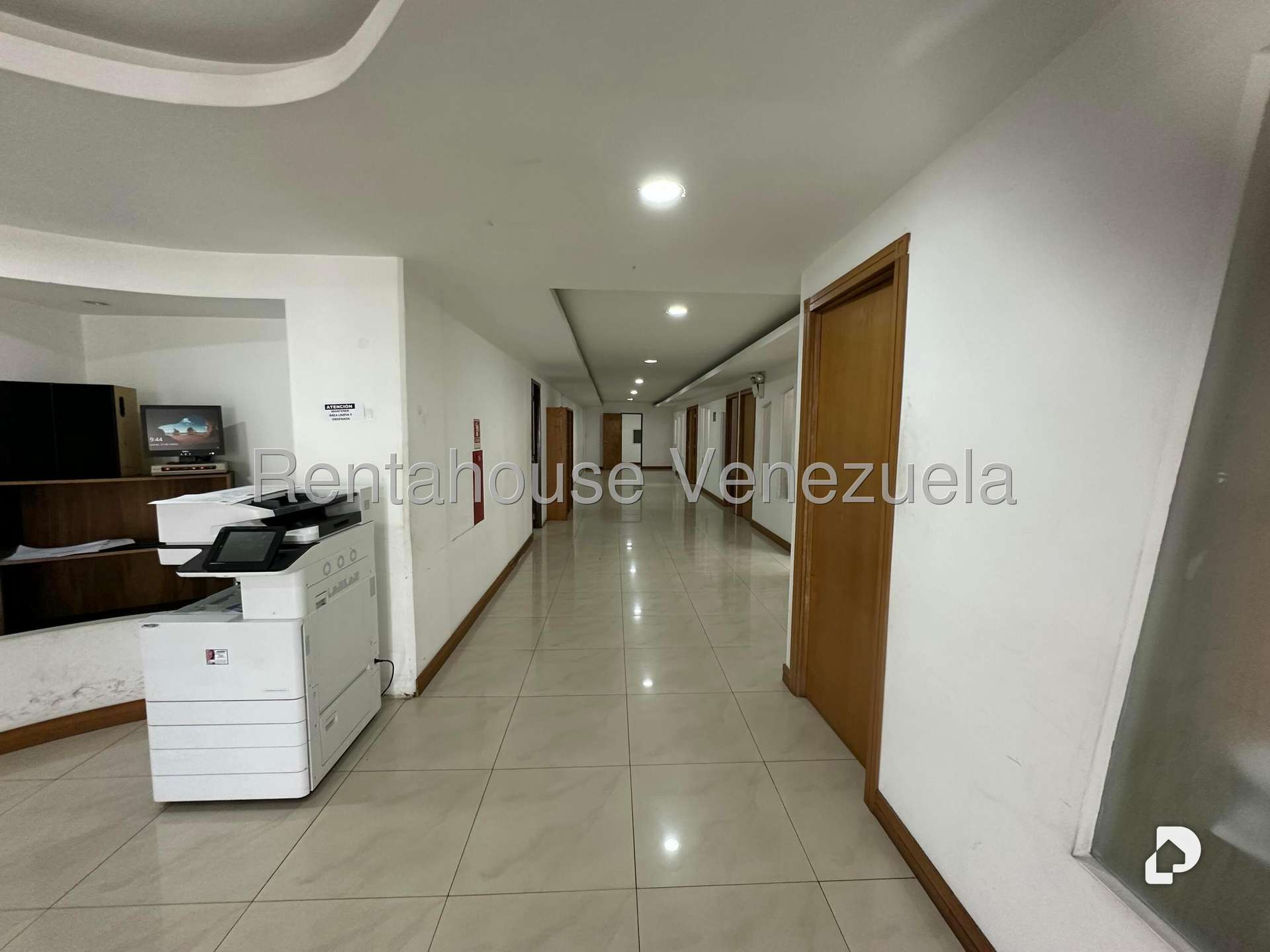 Edificio en La Trinidad, Caracas – 11