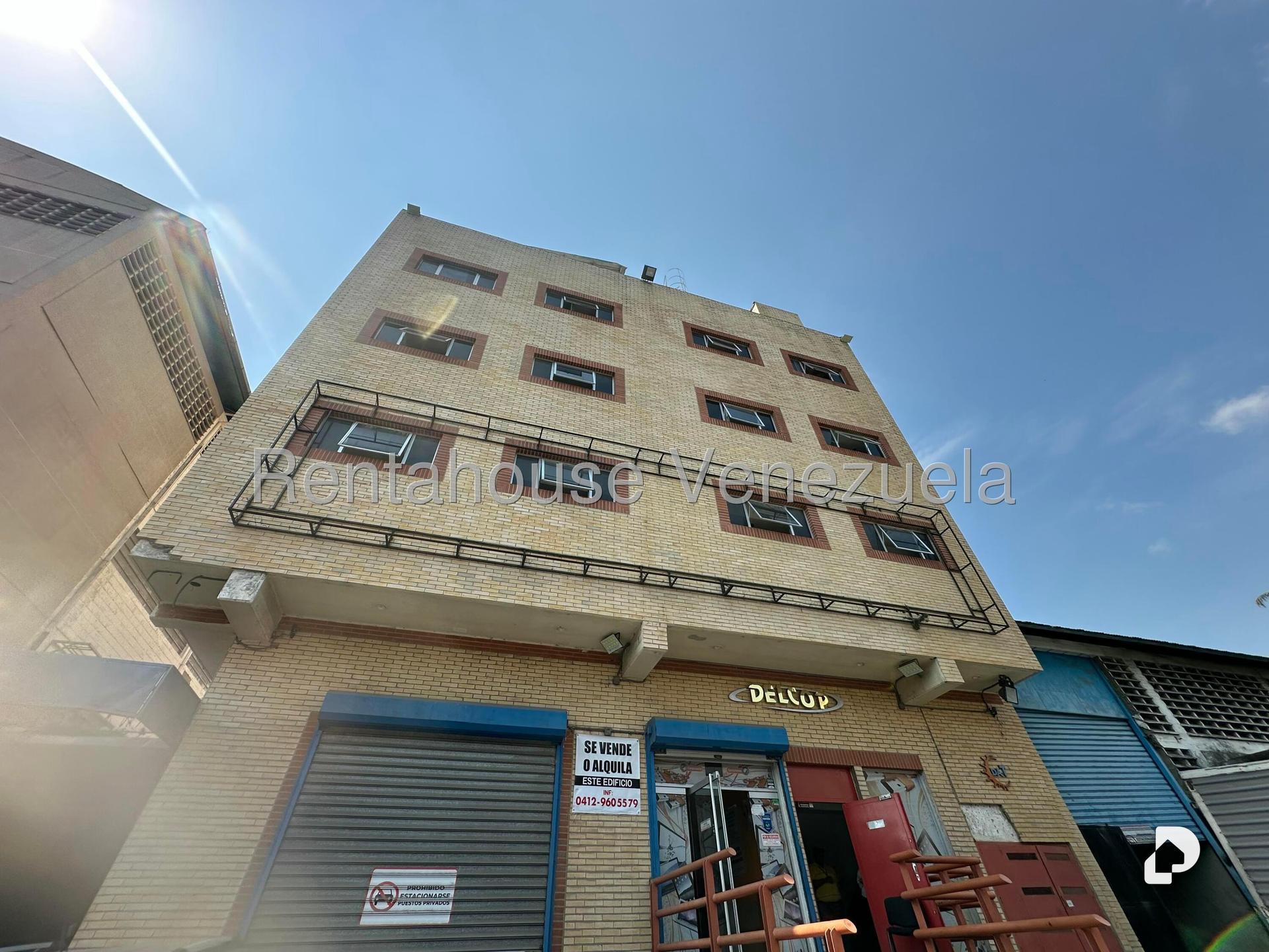 Edificio en La Trinidad, Caracas – 1