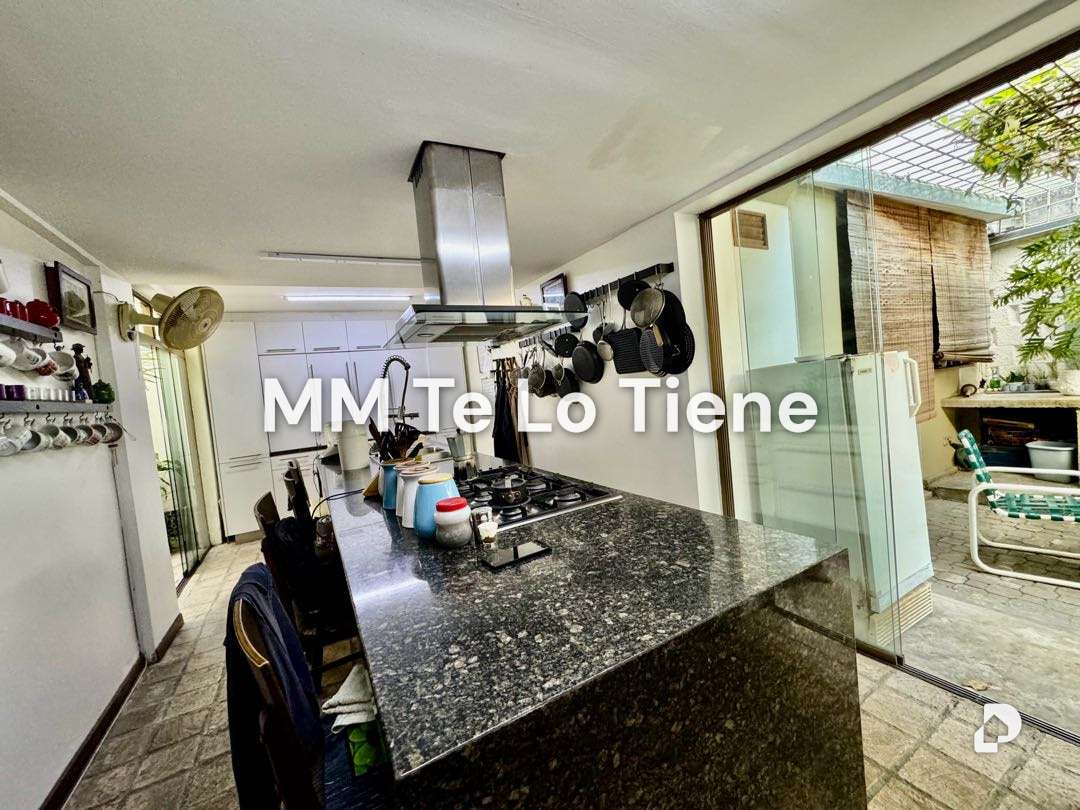 Casa en La Castellana, Caracas – 23