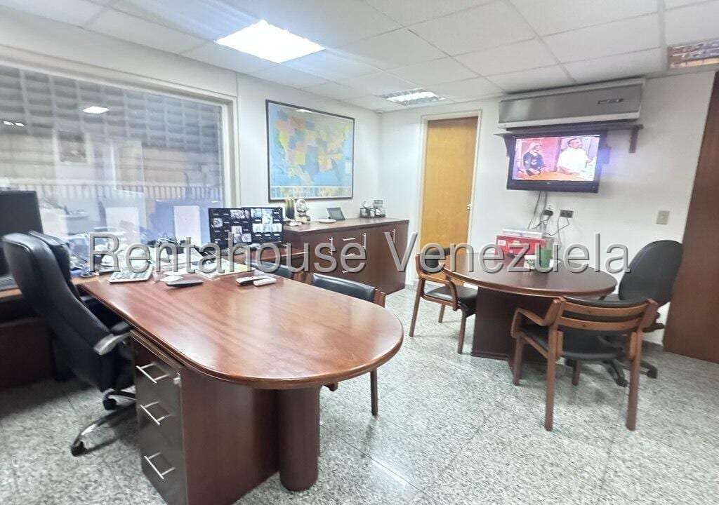 Local comercial en La Urbina, Caracas
