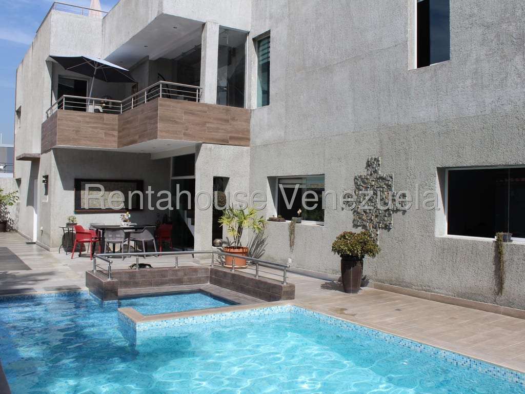 House in Altamira, Caracas - 1