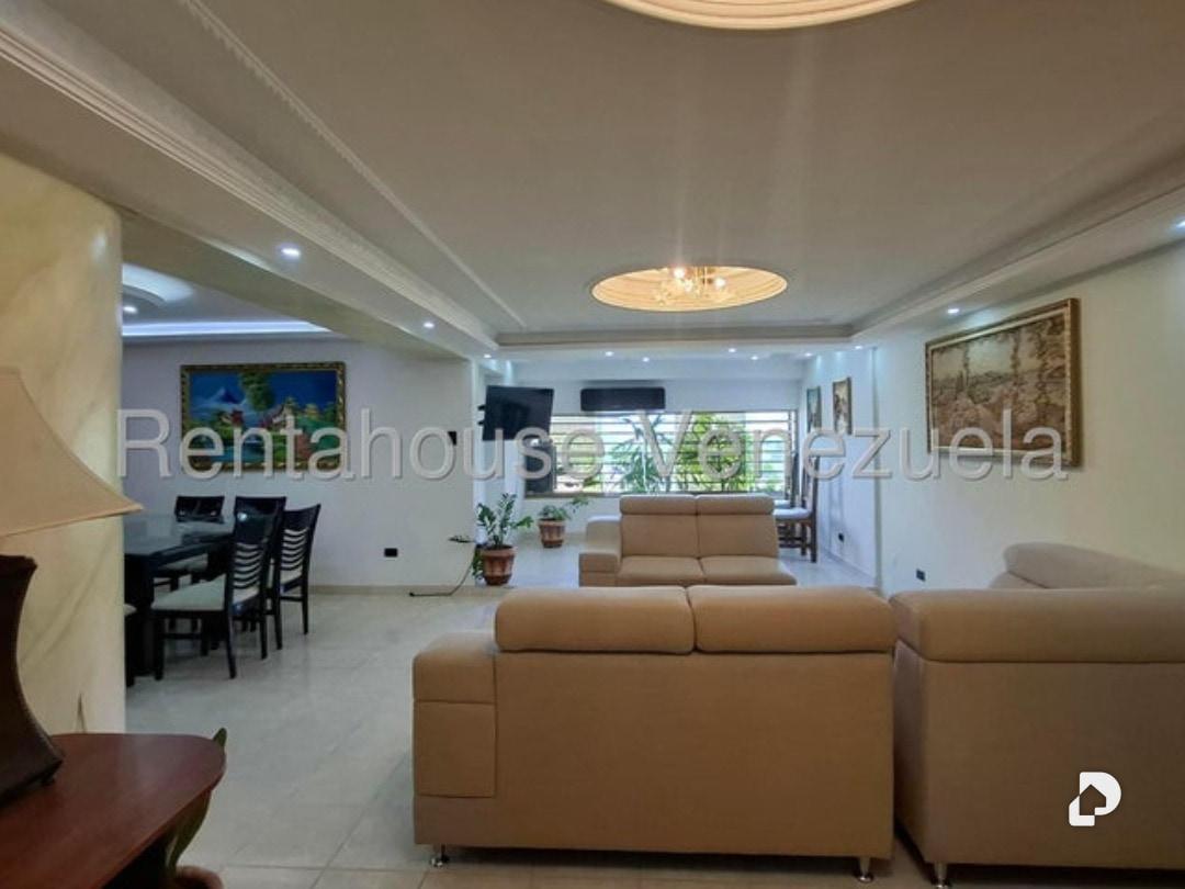 Apartamento en Av. Bolivar, Maracay – 1