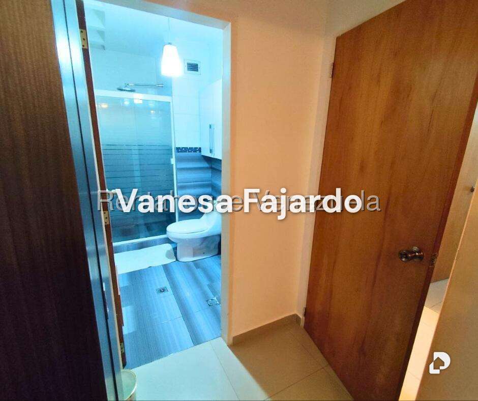 Apartamento en Parroquia La Candelaria, Caracas – 13