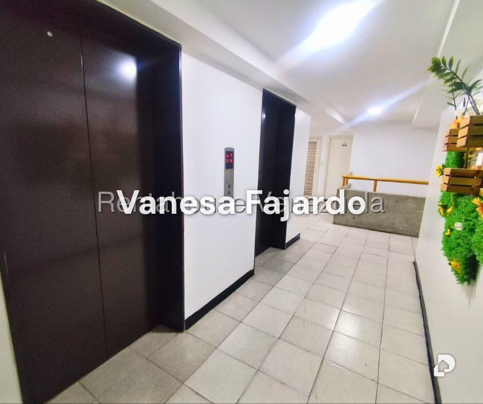 Apartamento en Parroquia La Candelaria, Caracas – 2
