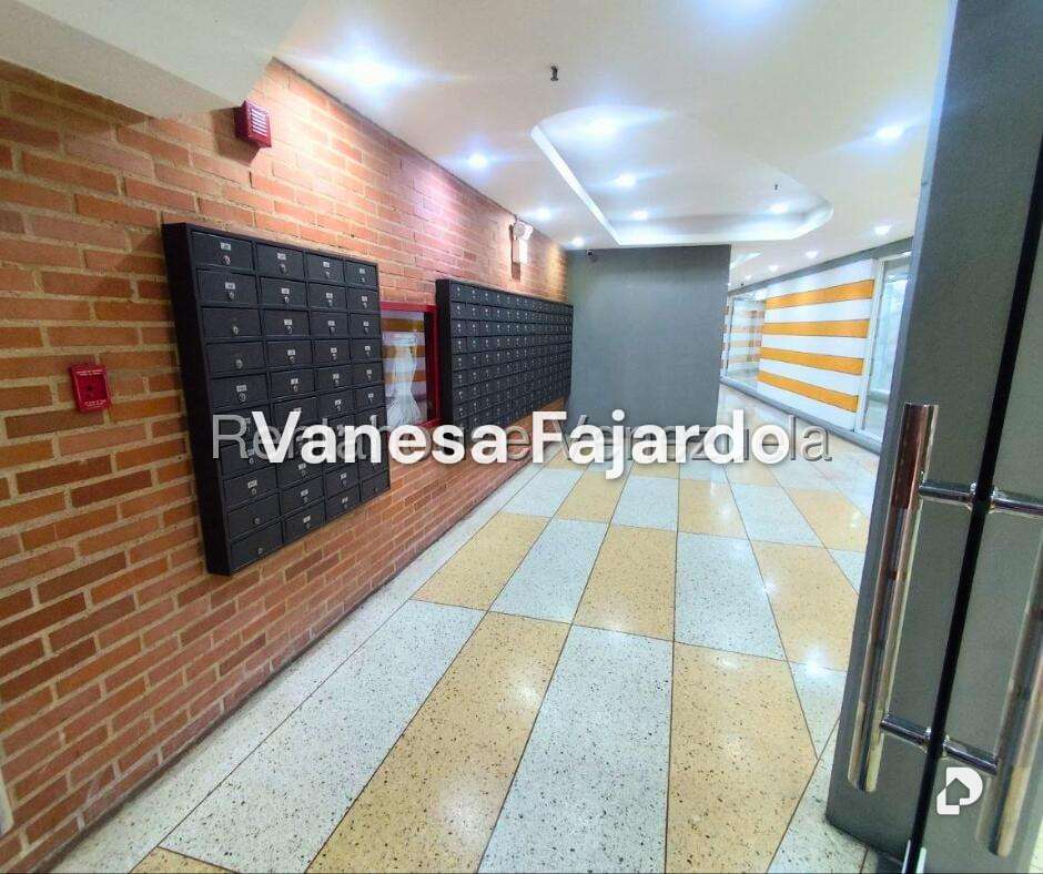 Apartamento en Parroquia La Candelaria, Caracas – 24