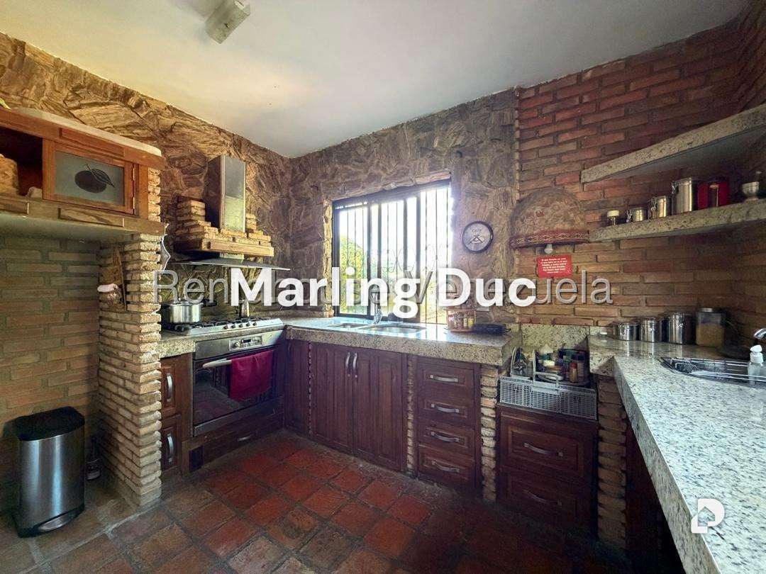Casa en Las Marias, Caracas – 11