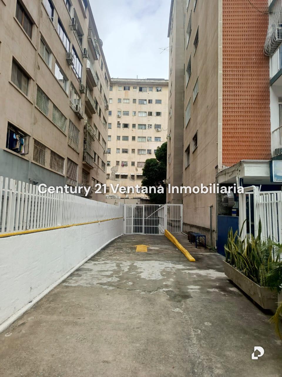 Local comercial en Los Palos Grandes, Caracas – 4