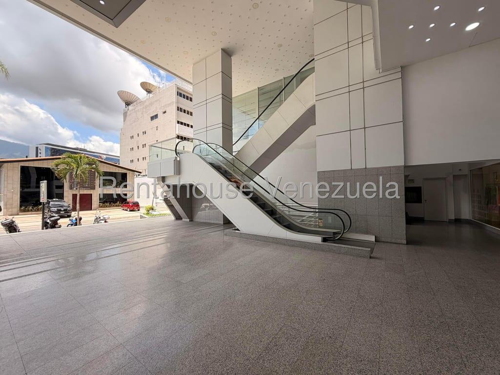 Local comercial en Las Mercedes, Caracas