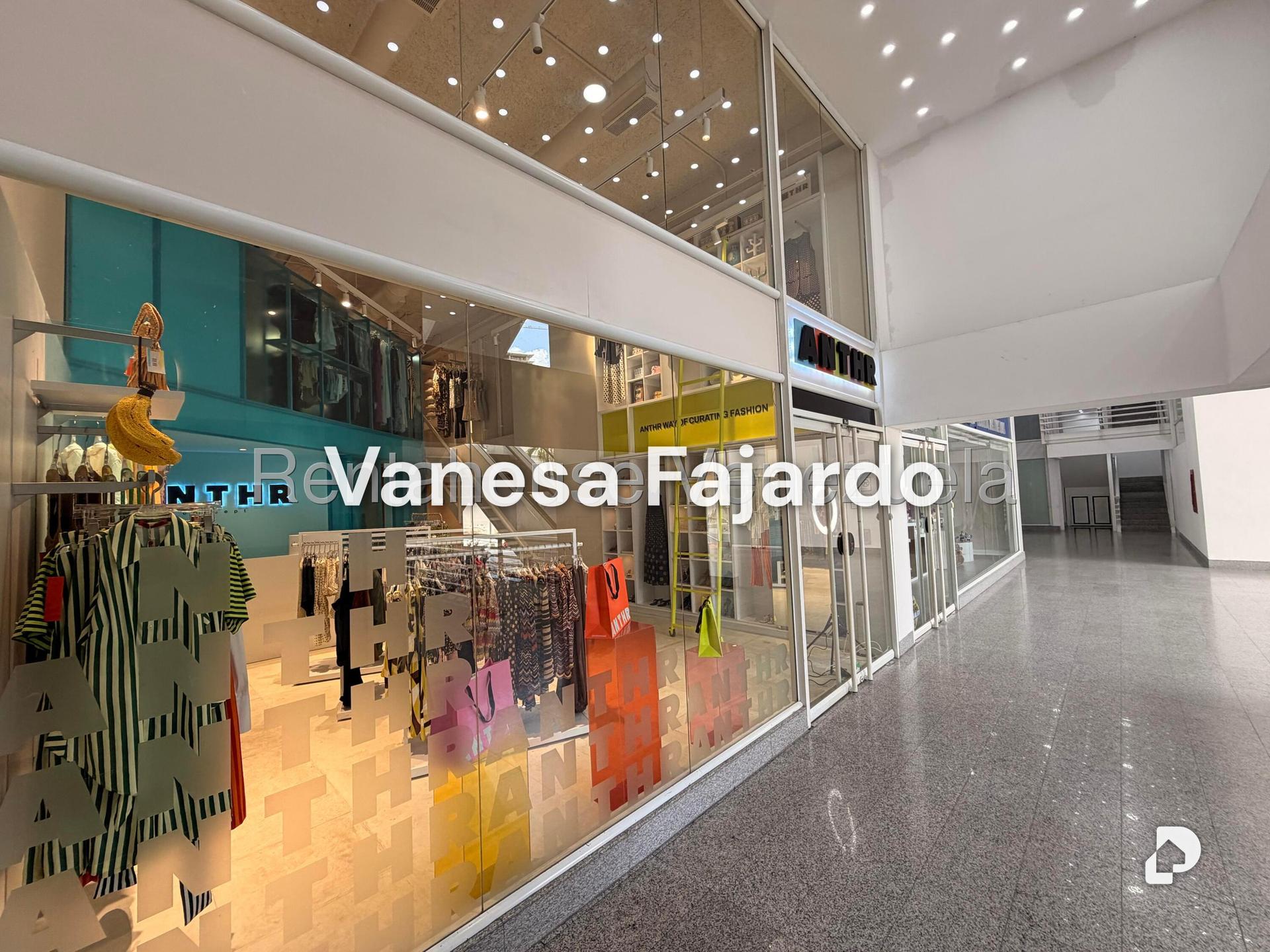 Local comercial en Las Mercedes, Caracas – 4