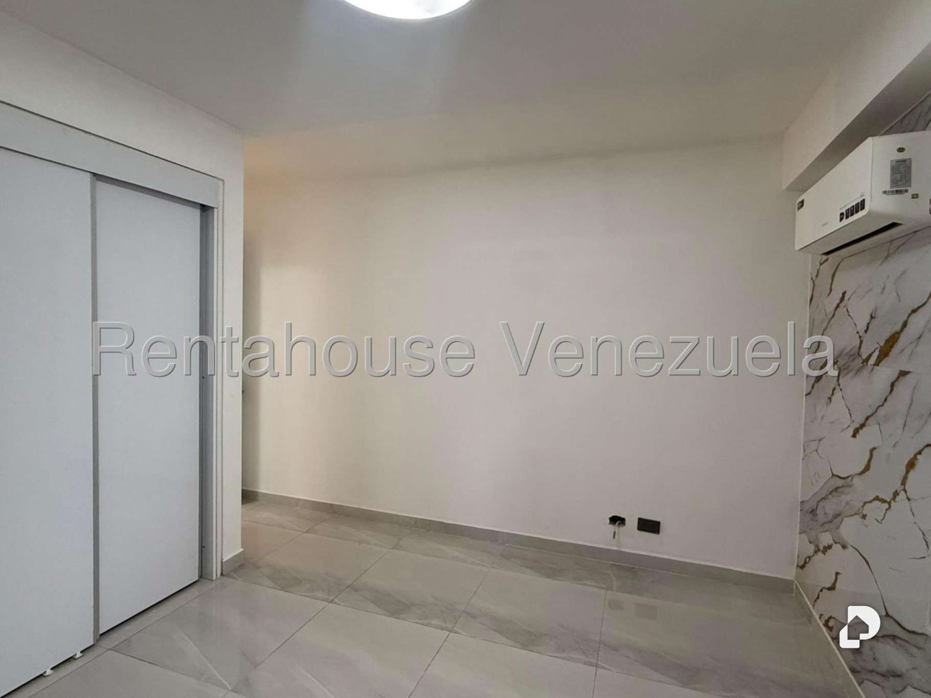 Apartamento en Parroquia San Bernardino, Caracas – 12