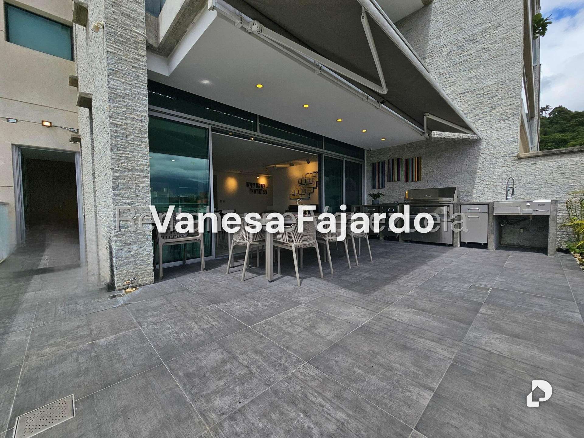 Apartamento en Santa Fe Sur, Caracas – 14