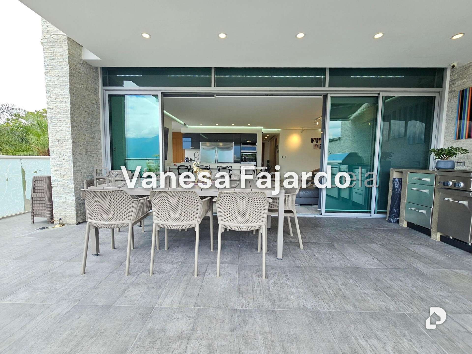 Apartamento en Santa Fe Sur, Caracas – 16