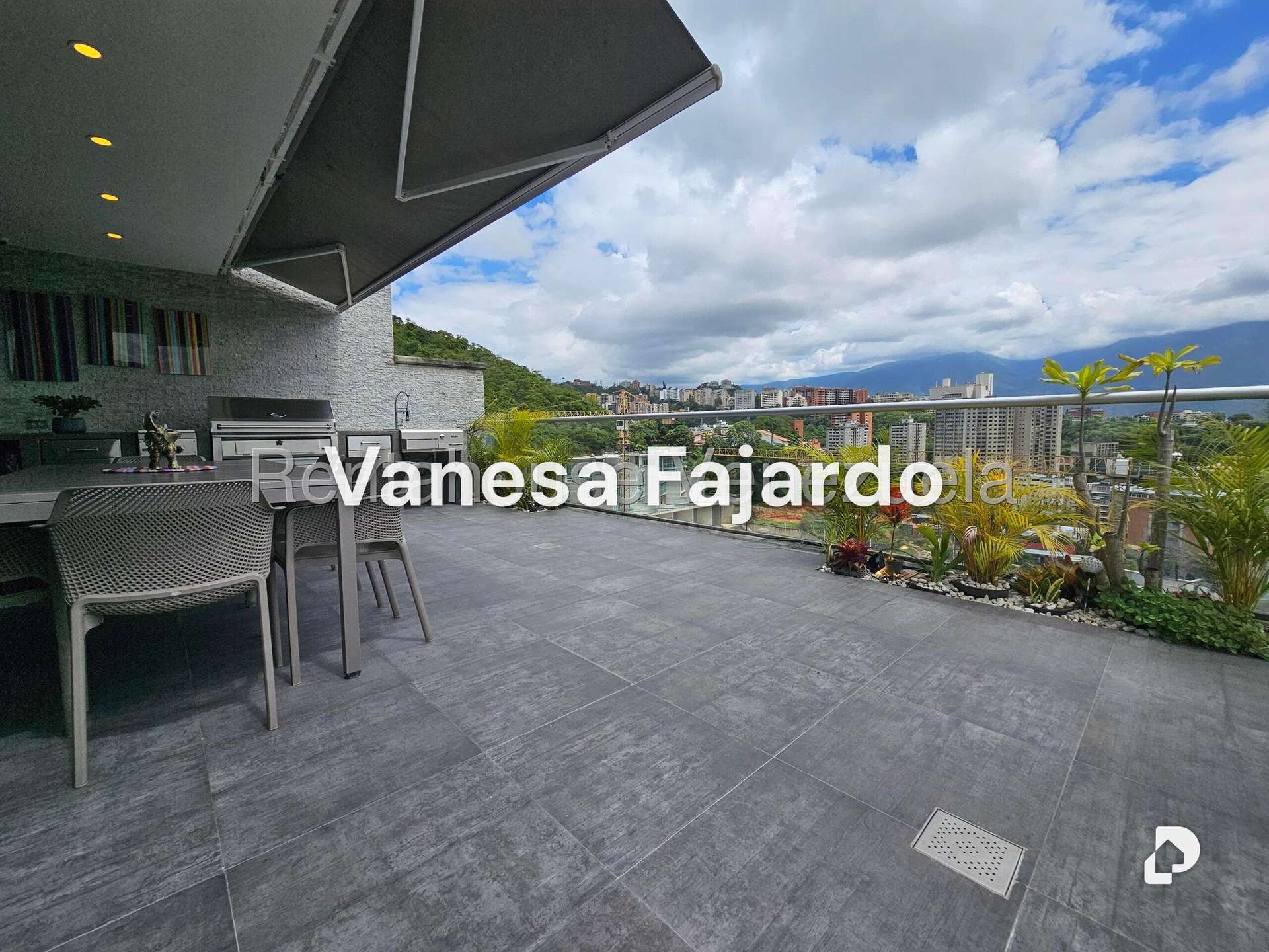 Apartamento en Santa Fe Sur, Caracas – 15