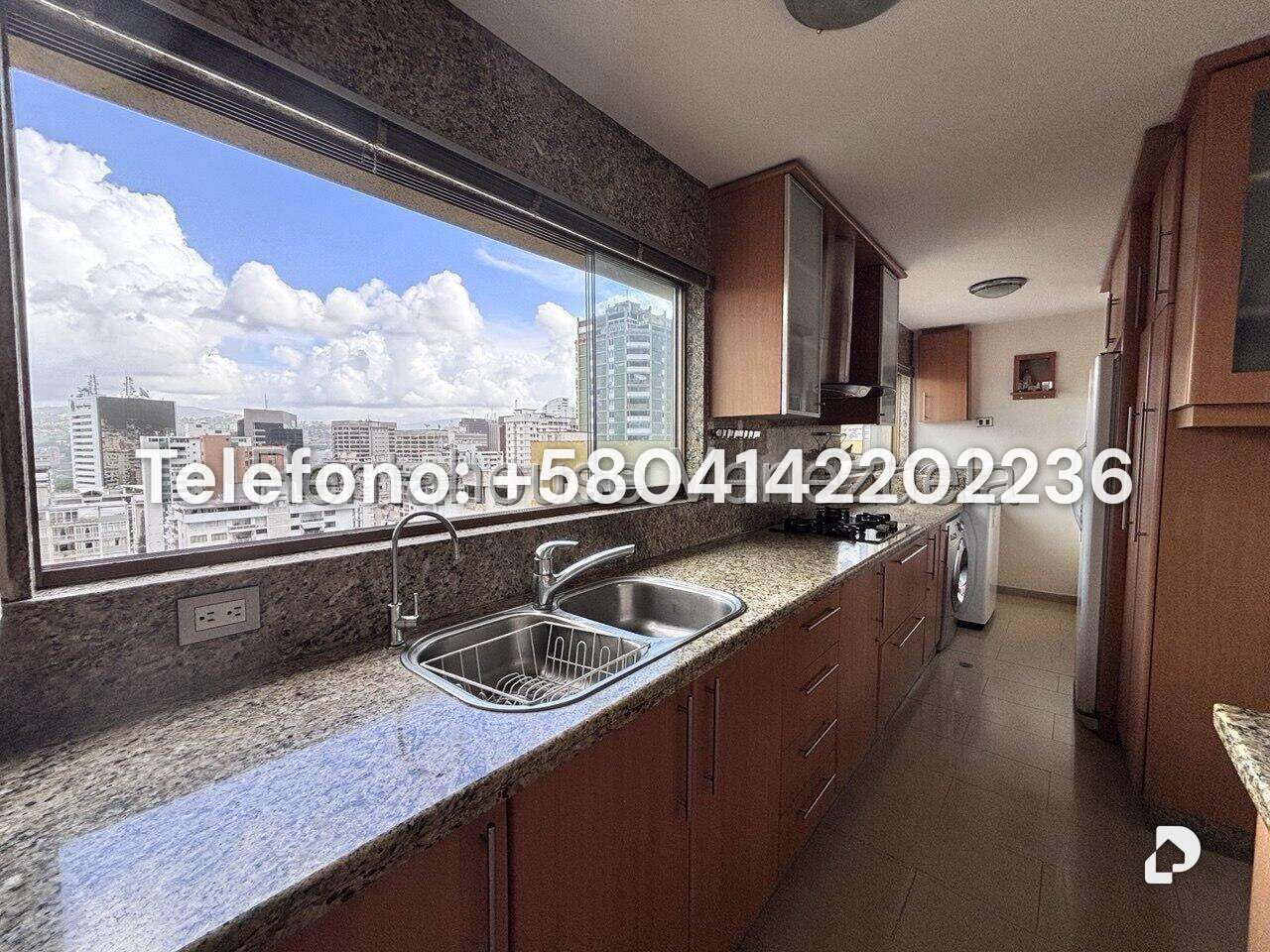 Apartamento en Los Palos Grandes, Caracas – 10