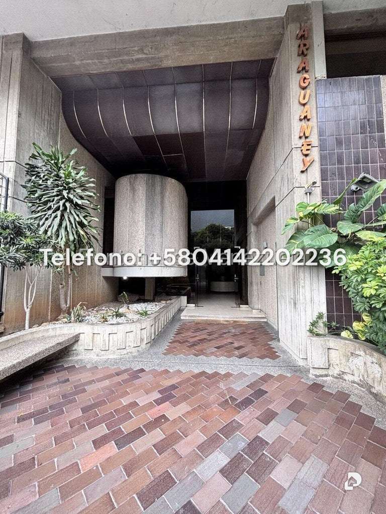 Apartment in Los Palos Grandes, Caracas – 4