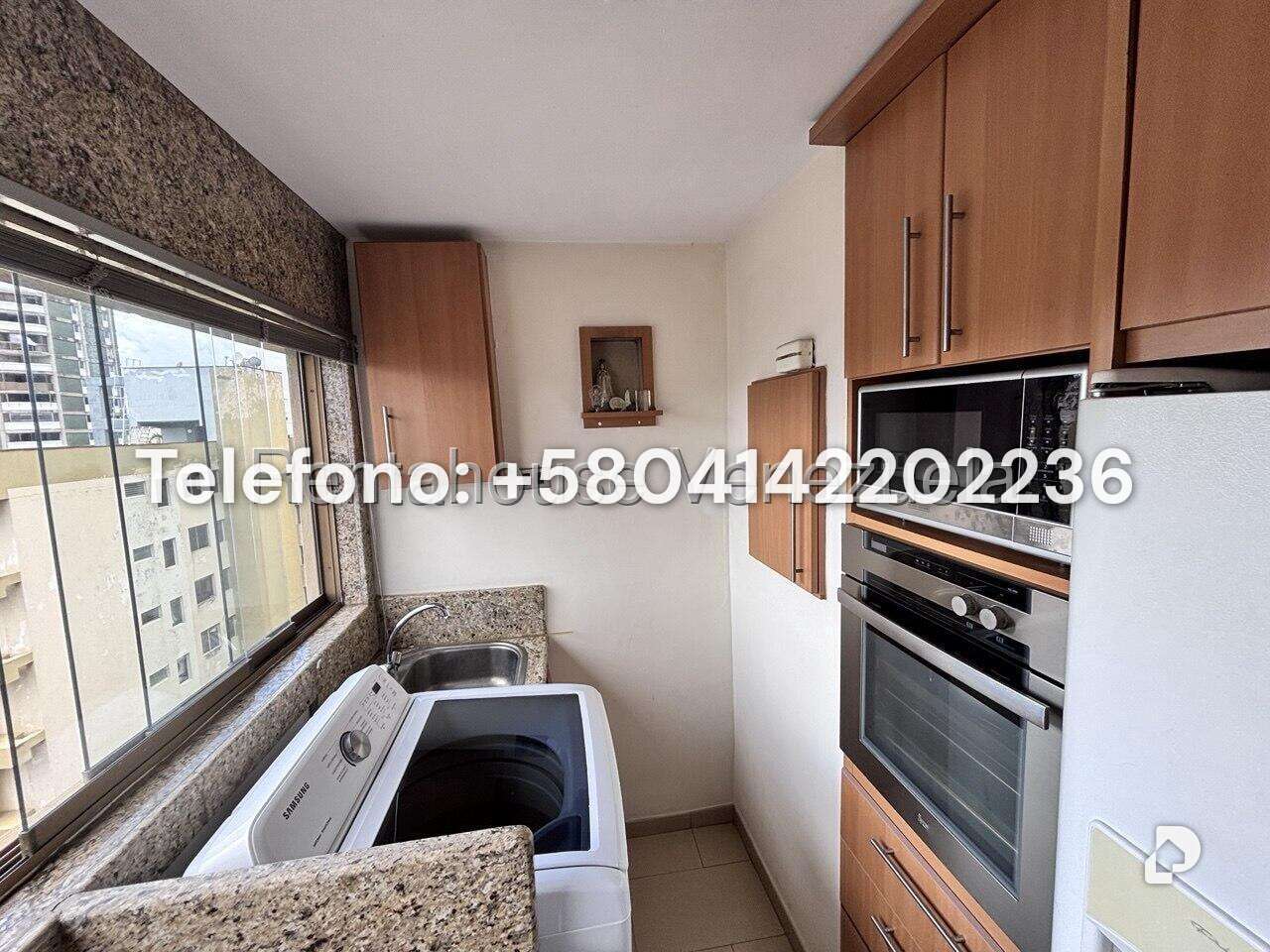 Apartamento en Los Palos Grandes, Caracas – 12