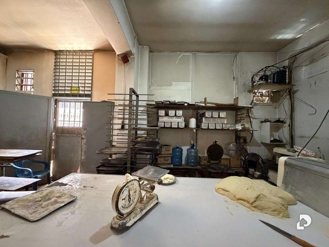 Local comercial en Los Chaguaramos, Caracas – 18