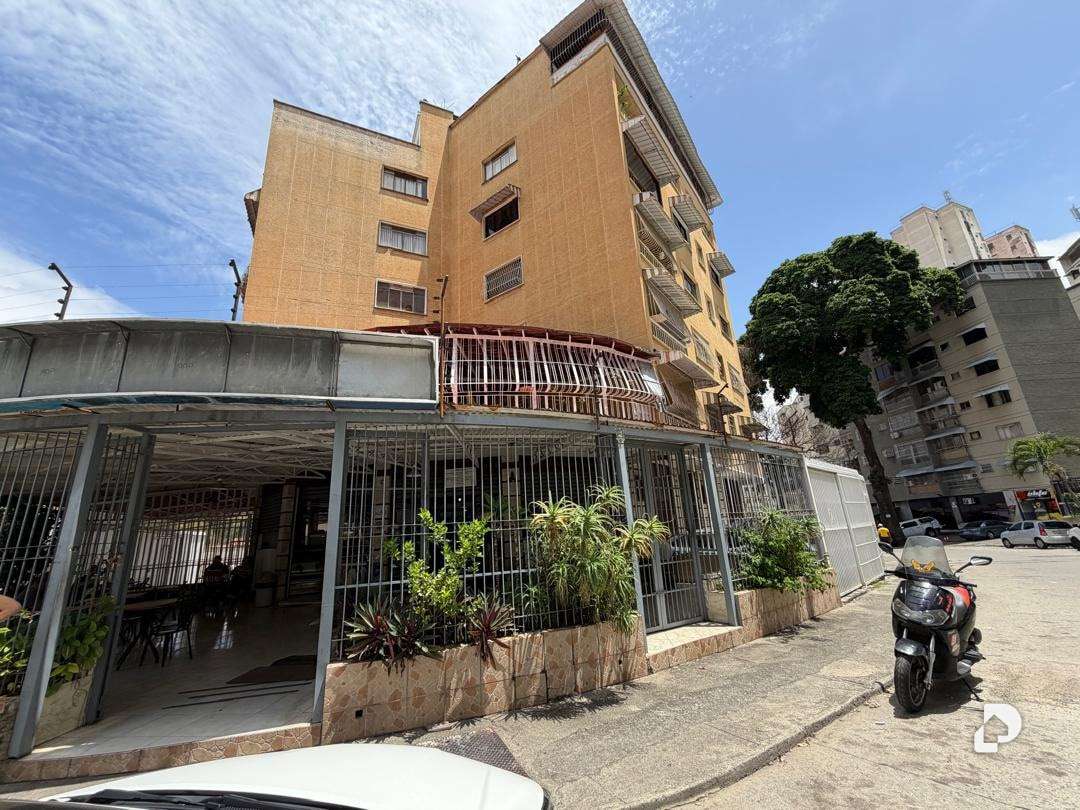 Local comercial en Los Chaguaramos, Caracas – 1
