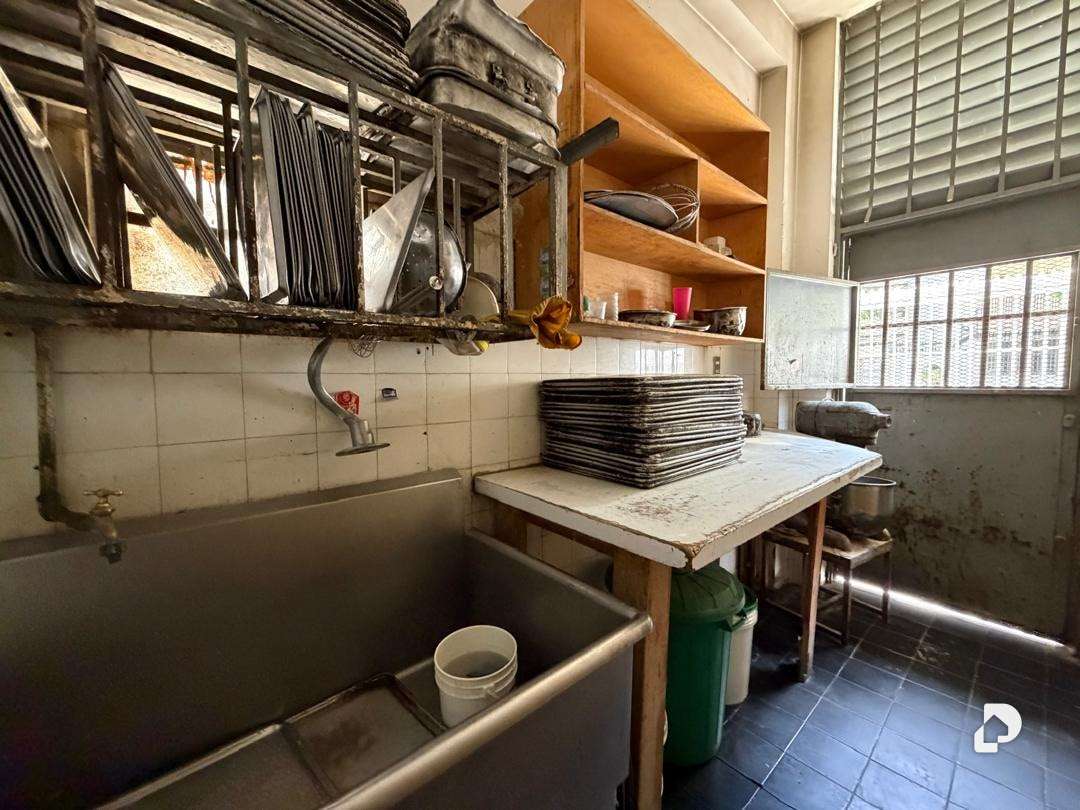 Local comercial en Los Chaguaramos, Caracas – 15