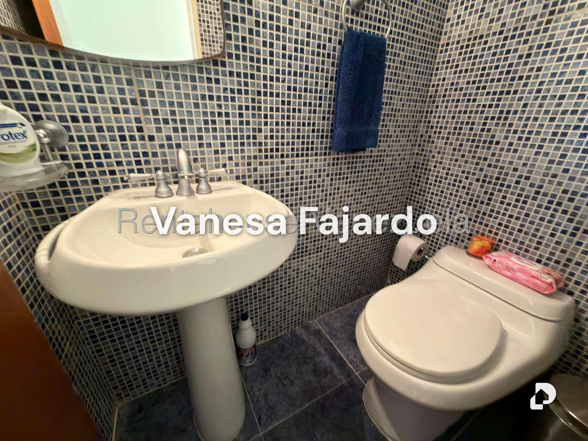 Casa en Alto Prado, Caracas – 22