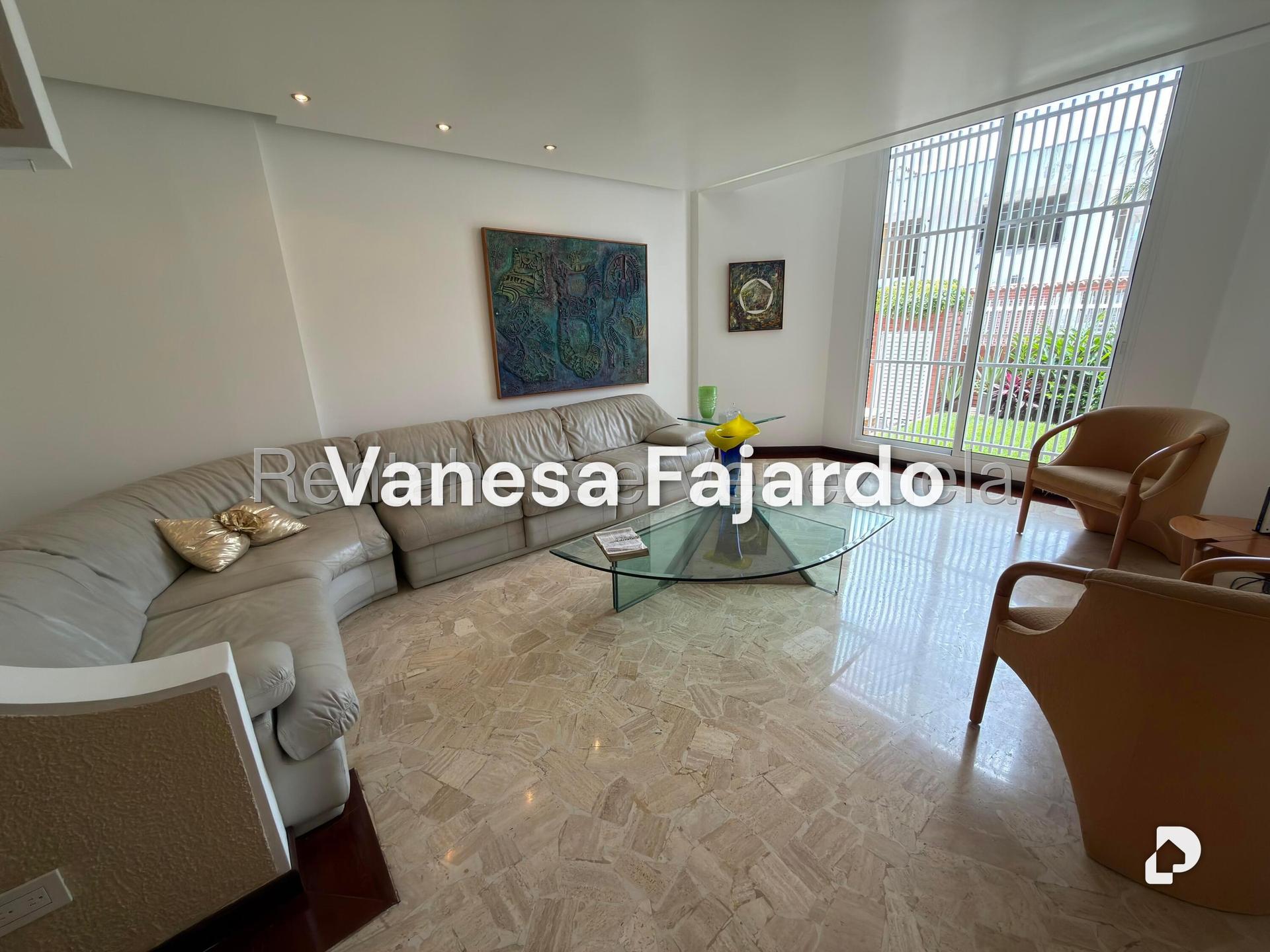 Casa en Alto Prado, Caracas – 3