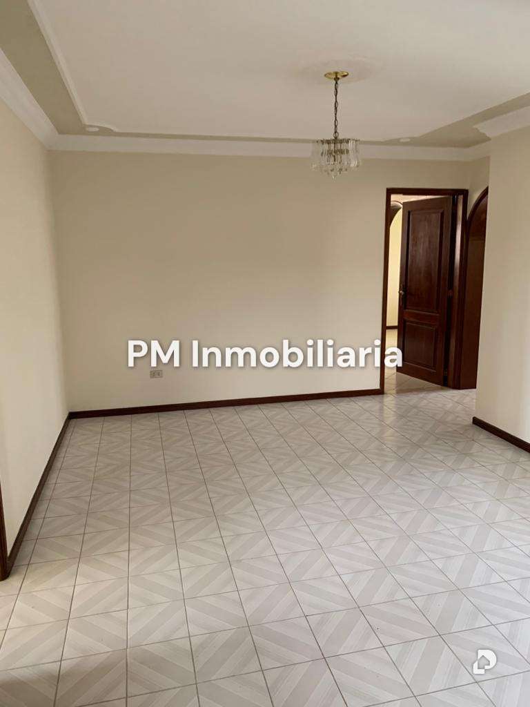 Casa en Los Naranjos (Las Mercedes), Caracas – 4