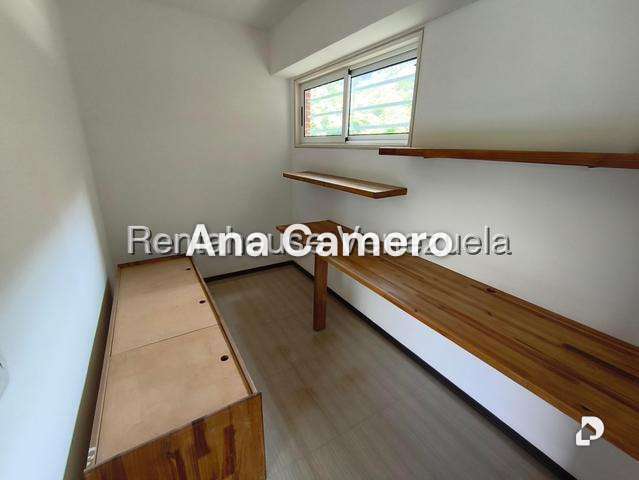Apartamento en Los Guayabitos, Caracas – 18