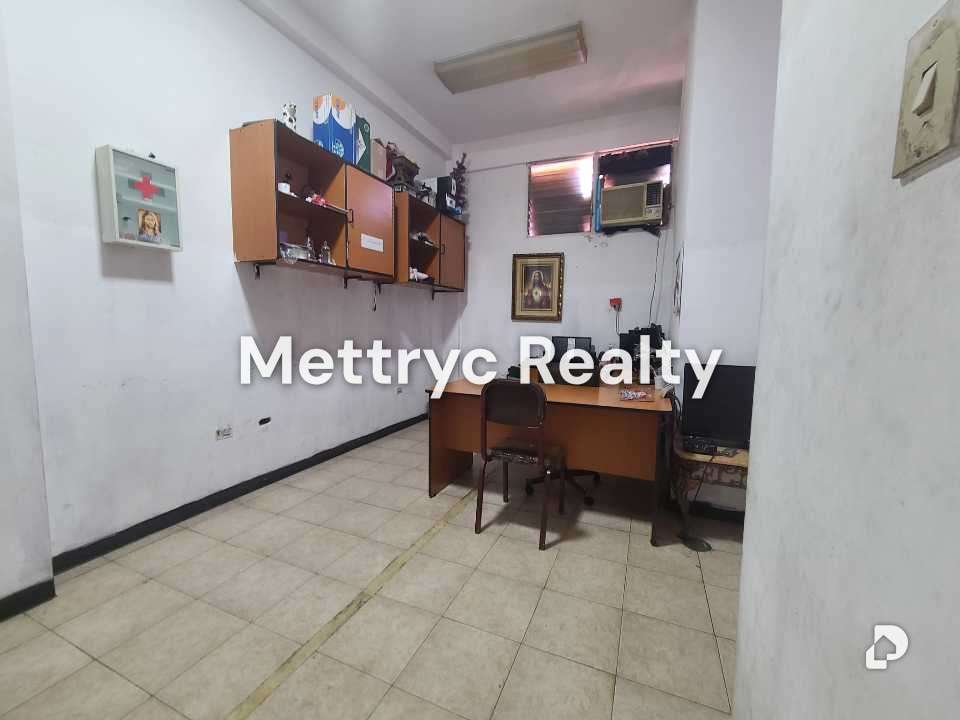 Commercial space in Casco San Blas, Valencia – 6