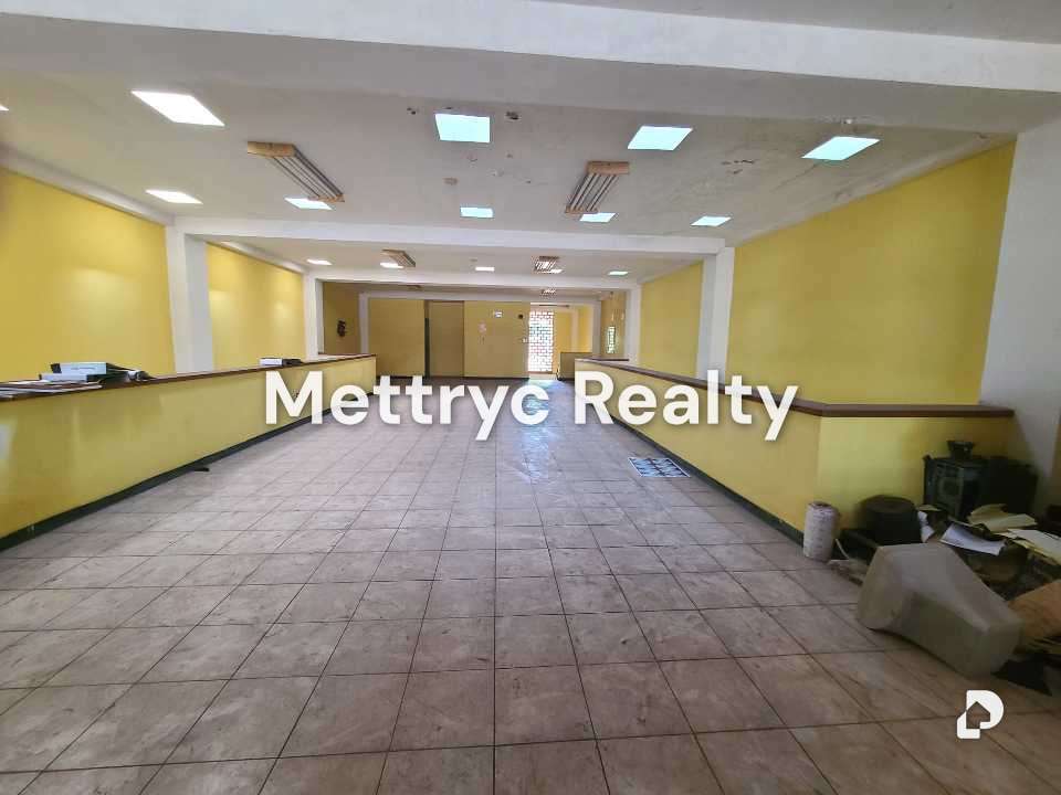 Commercial space in Casco San Blas, Valencia – 10