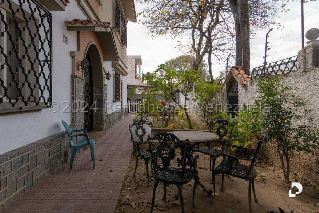 Casa en Campo Claro, Caracas – 28