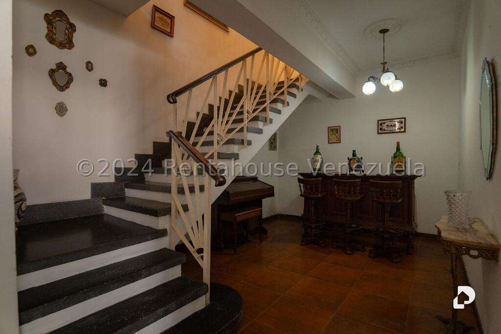 Casa en Campo Claro, Caracas – 12