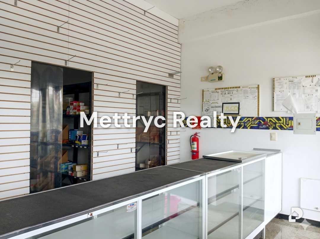 Local comercial en Paraparal, Valencia – 2