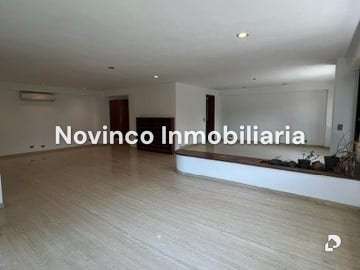 Apartment in La Castellana, Caracas – 3