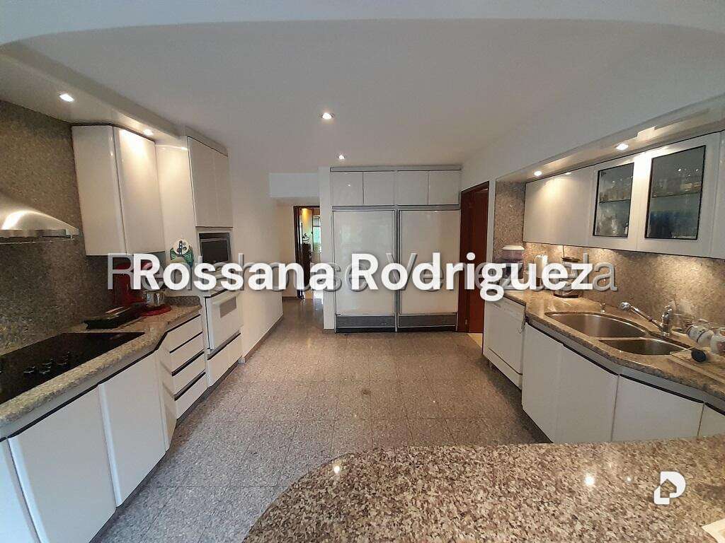 Apartamento en Lomas de La Lagunita, Caracas – 14
