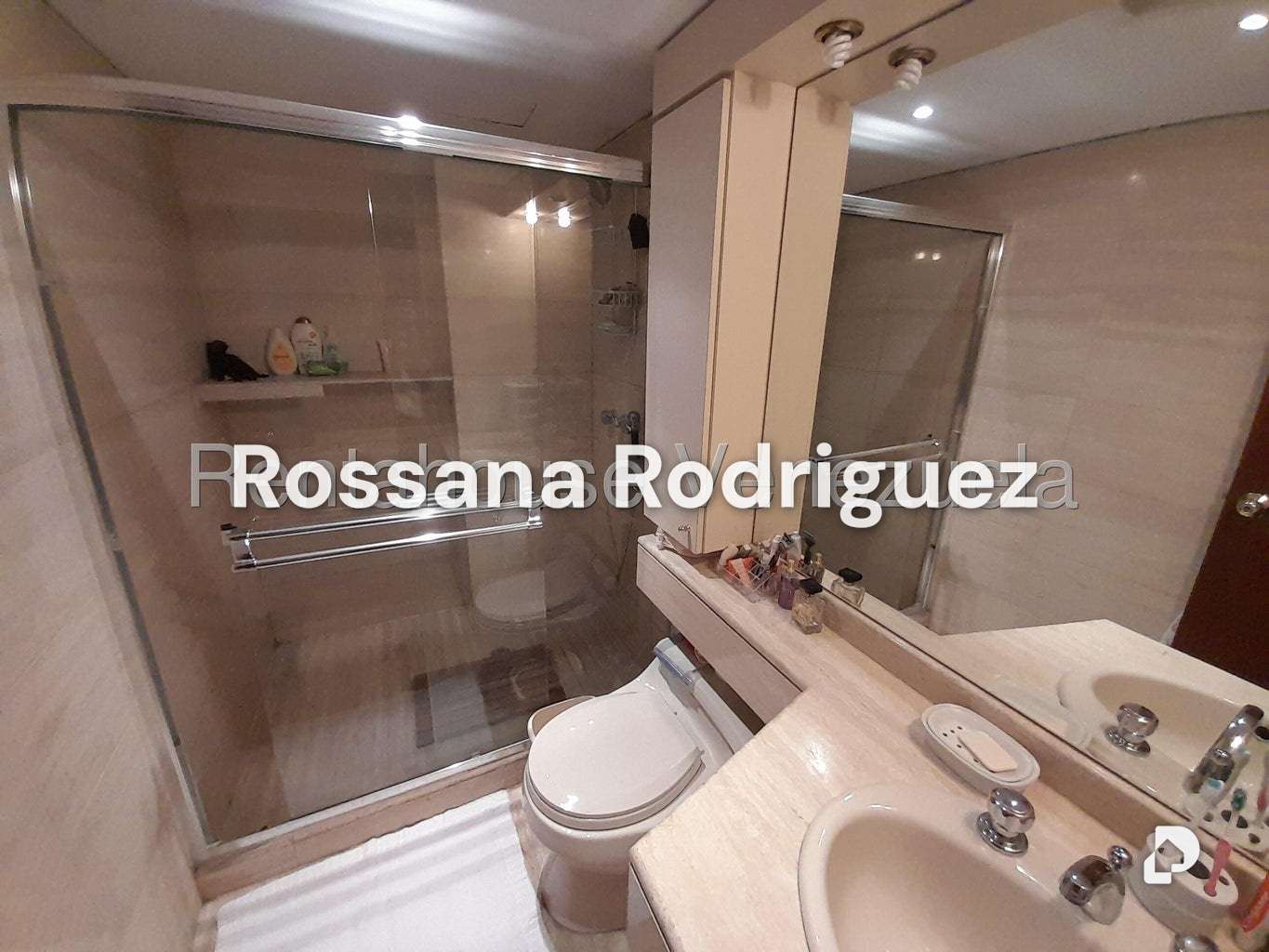 Apartamento en Lomas de La Lagunita, Caracas – 23