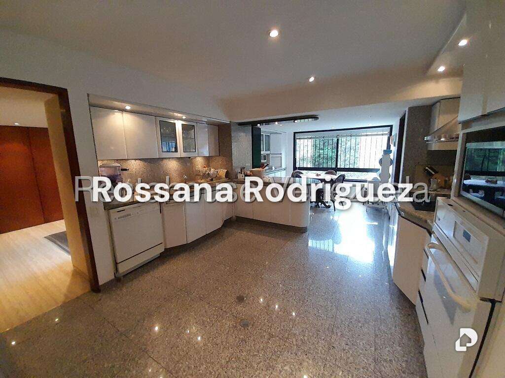 Apartamento en Lomas de La Lagunita, Caracas – 13