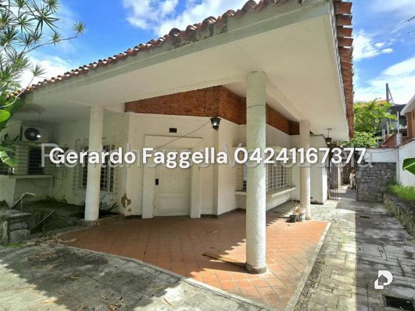 Casa en La Floresta, Caracas – 11