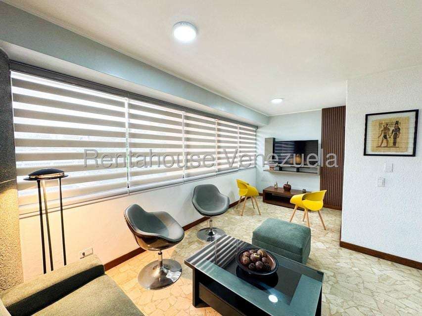 Apartment in El Rosal, Caracas - 1