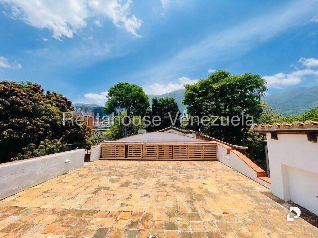 Casa en La Floresta, Caracas – 16
