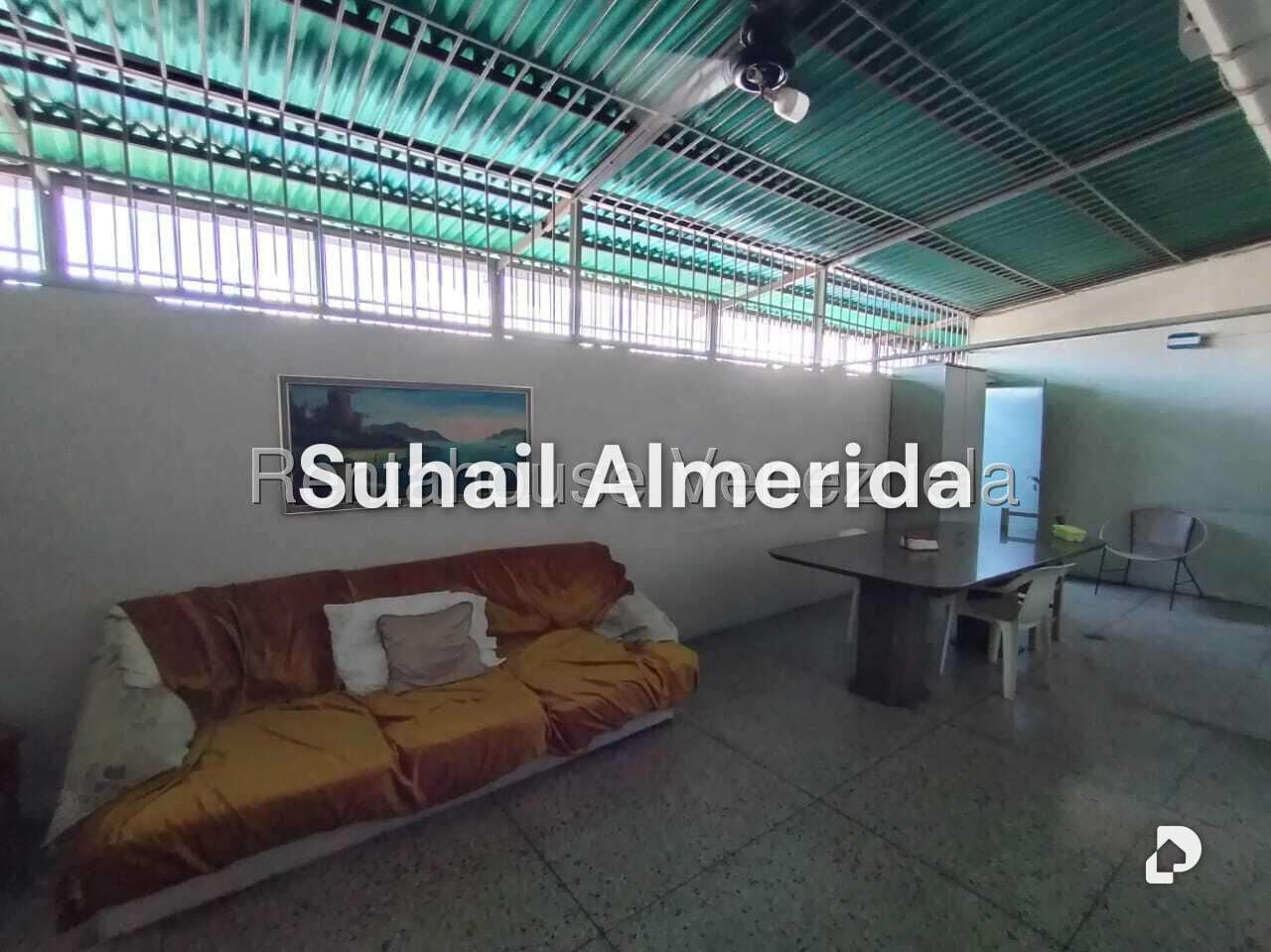 Edificio en Av. Bolívar, Güigüe – 2