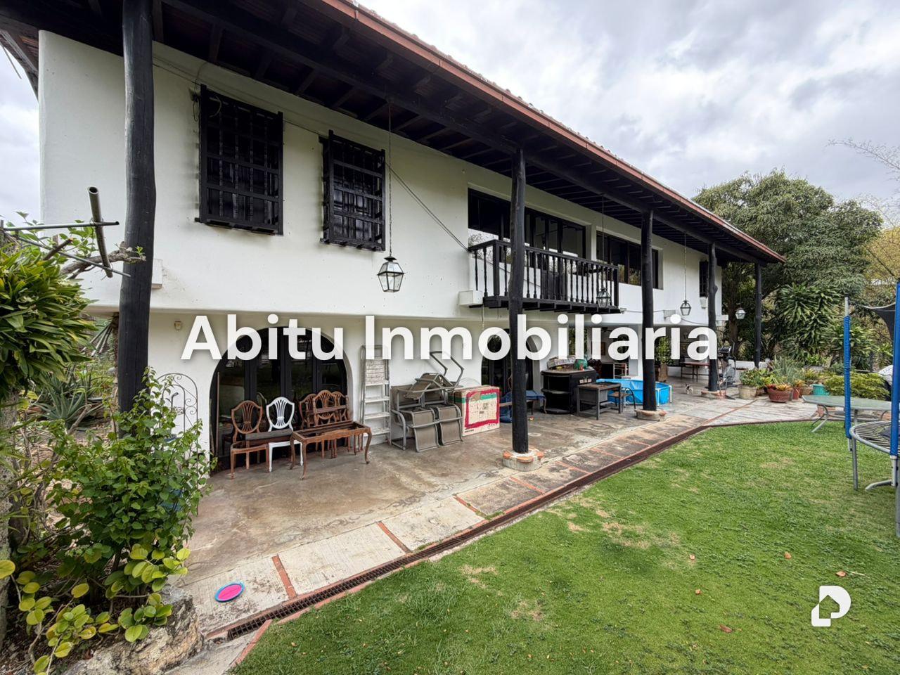 House in Lomas de Chuao, Caracas – 1