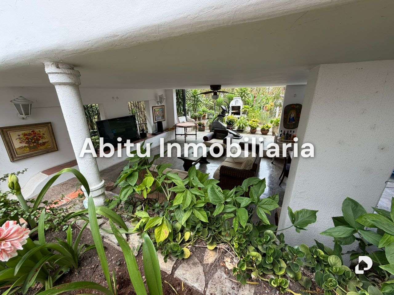 House in Lomas de Chuao, Caracas – 4
