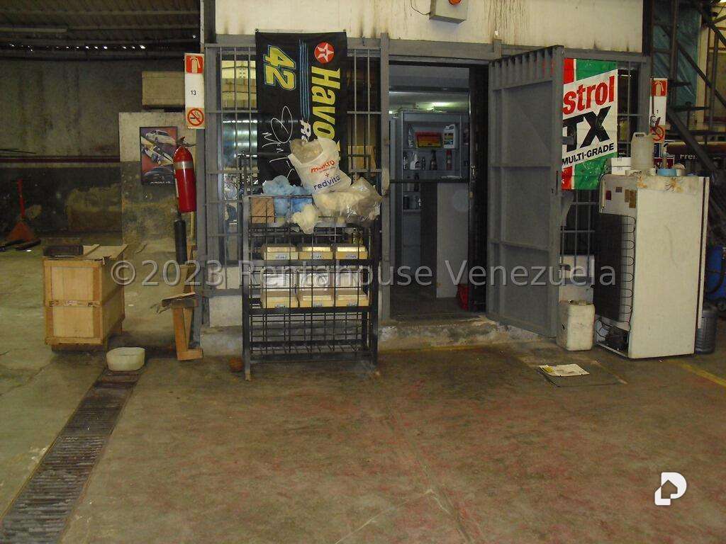 Galpón en Boleíta Sur, Caracas – 20