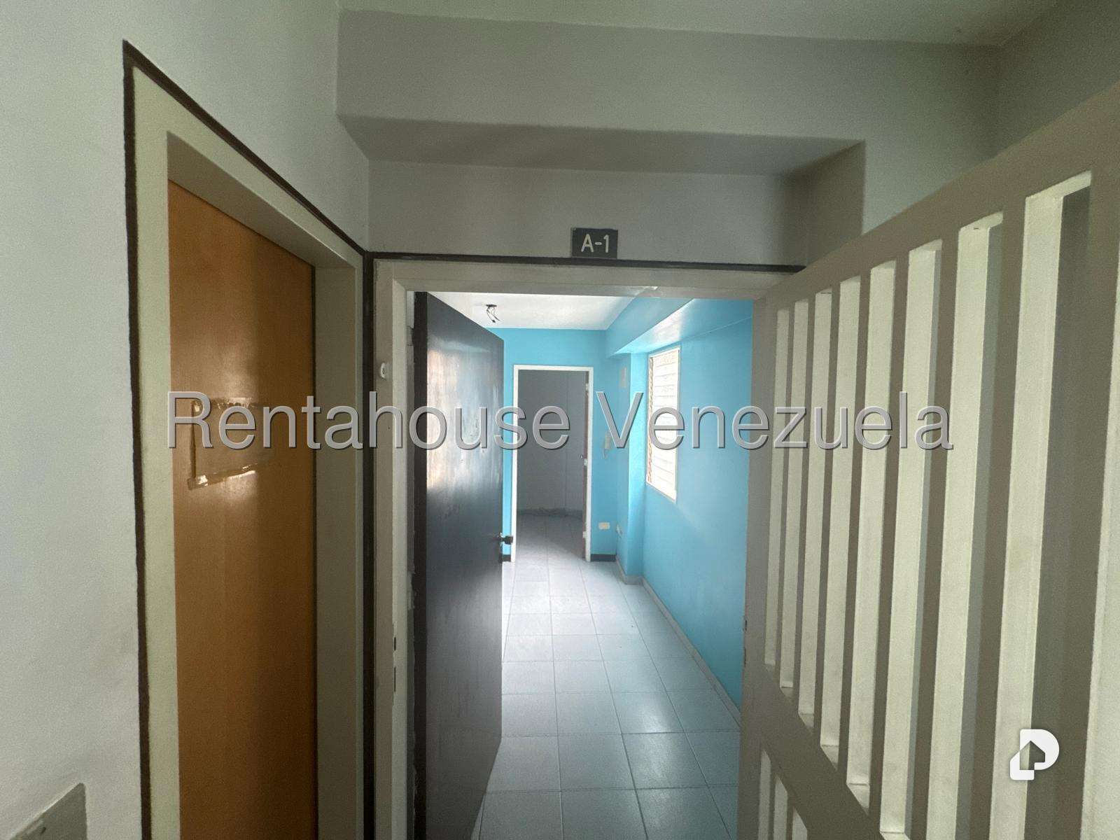Local comercial en Baruta, Caracas – 15
