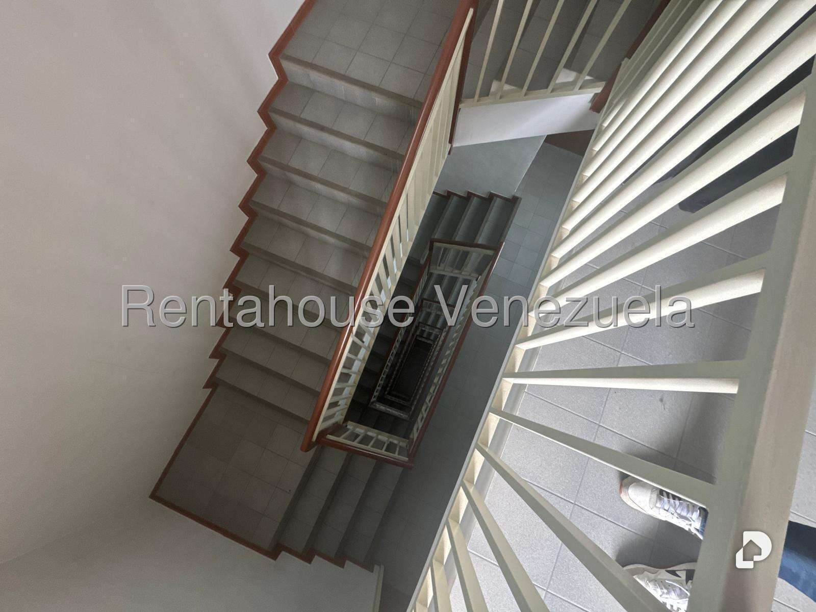 Local comercial en Baruta, Caracas – 29