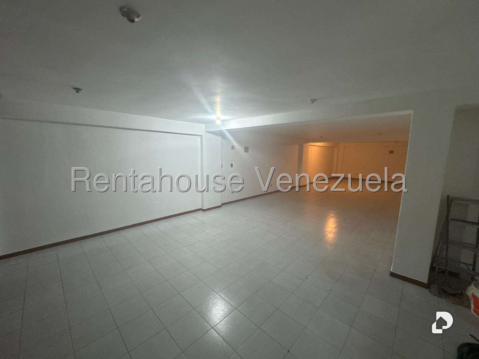 Local comercial en Baruta, Caracas – 9